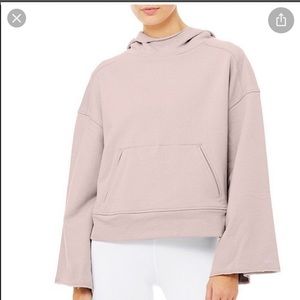 ALO Yoga Low Key Hoodie. small. Lavender cloud